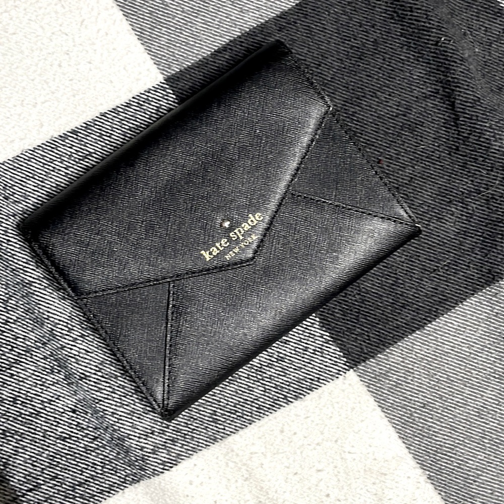 Kate Spade Envelop clutch - Excellent condition